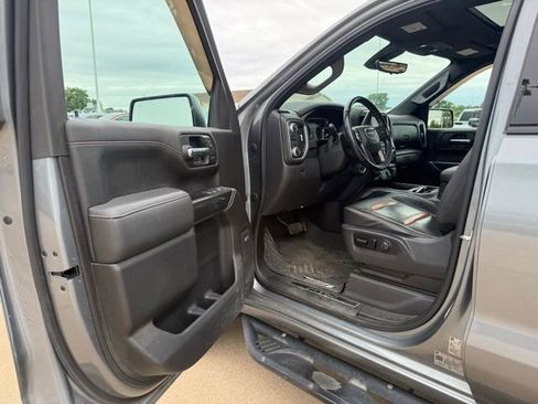 Used 2020 GMC Sierra 1500 AT4 w/ Off-Road Performance Package AWD/4WD image 10