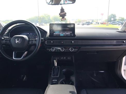 Used 2023 Honda Civic Touring image 41