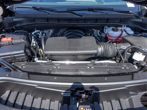 New 2026 Chevrolet Suburban Premier image 11