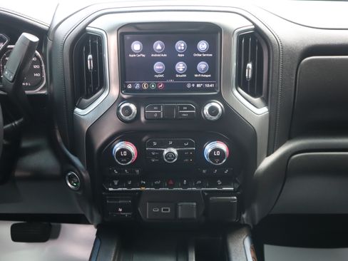Used 2021 GMC Sierra 2500 Denali w/ Denali Ultimate Package AWD/4WD image 13