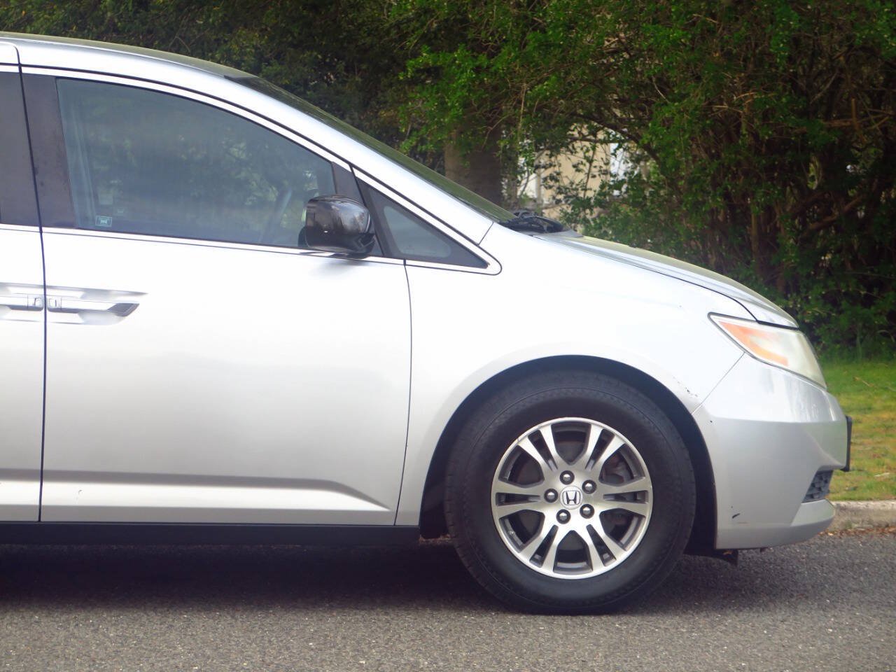 Used 2011 Honda Odyssey EX image 23