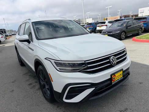Used 2024 Volkswagen Tiguan Wolfsburg Edition FWD image 8