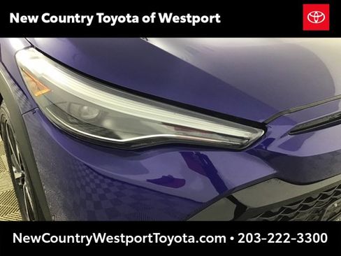 Used 2024 Toyota Corolla Cross XSE image 24