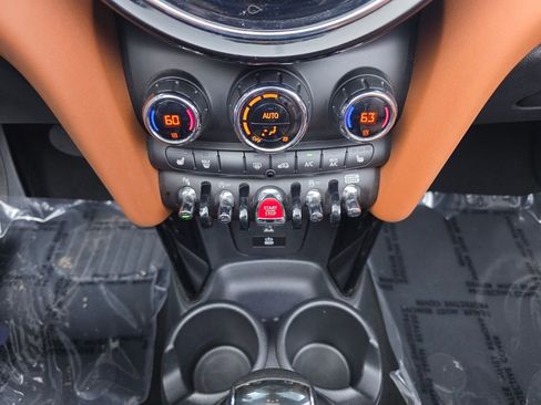 Used 2024 MINI Cooper S FWD image 23