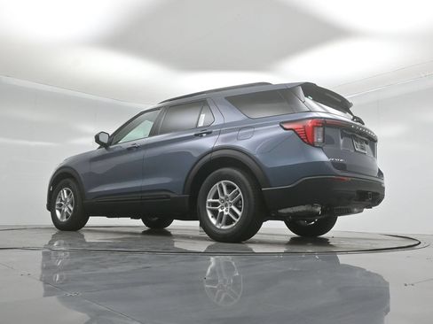 New 2026 Ford Explorer Active RWD image 48