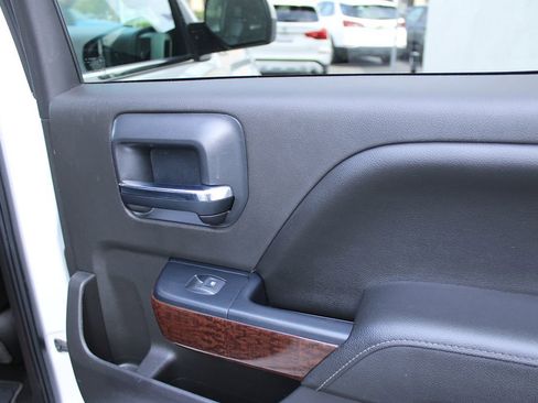 Used 2018 GMC Sierra 1500 SLT image 24