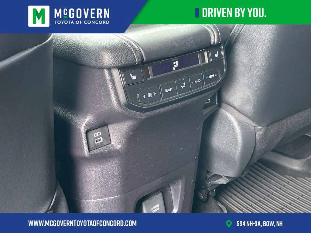 Used 2024 Toyota Grand Highlander AWD Hybrid image 20