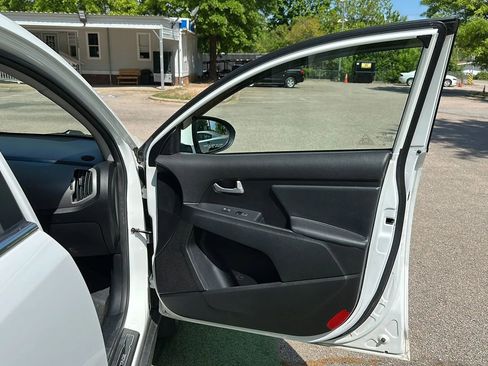 Used 2014 Kia Sportage SX w/ SX Premium Package FWD image 23