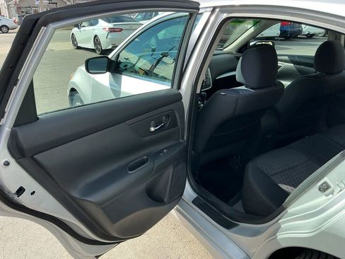 Used 2017 Nissan Altima 2.5 S w/ Power Driver Seat Package FWD image 6