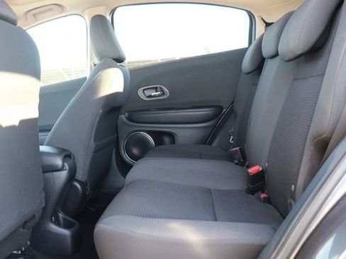 Used 2022 Honda HR-V EX image 12