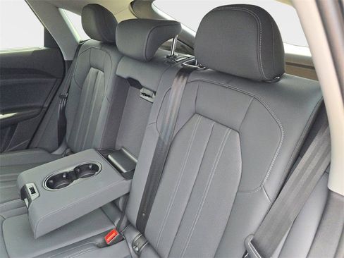 Certified 2025 Audi Q5 2.0T Premium Plus w/ Premium Plus image 15