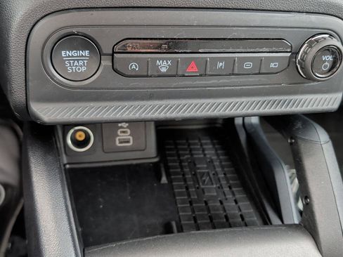 Used 2025 Ford Bronco Sport Badlands image 18