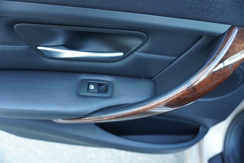 Used 2014 BMW 328i Sedan RWD image 27