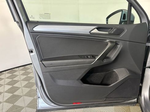Used 2024 Volkswagen Tiguan S image 8