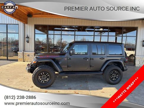 Used 2024 Jeep Wrangler Unlimited Rubicon image 1