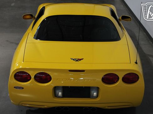 Used 2002 Chevrolet Corvette Z06 w/ Memory Pkg image 24