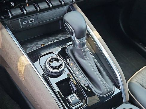 Certified 2023 GMC Canyon Denali AWD/4WD image 18