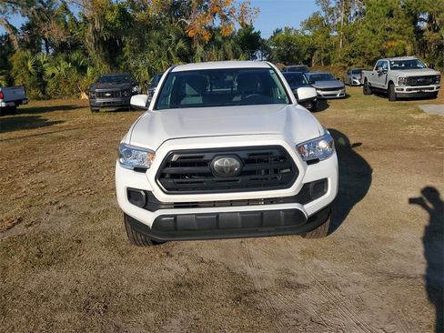 Used 2019 Toyota Tacoma SR5 image 5