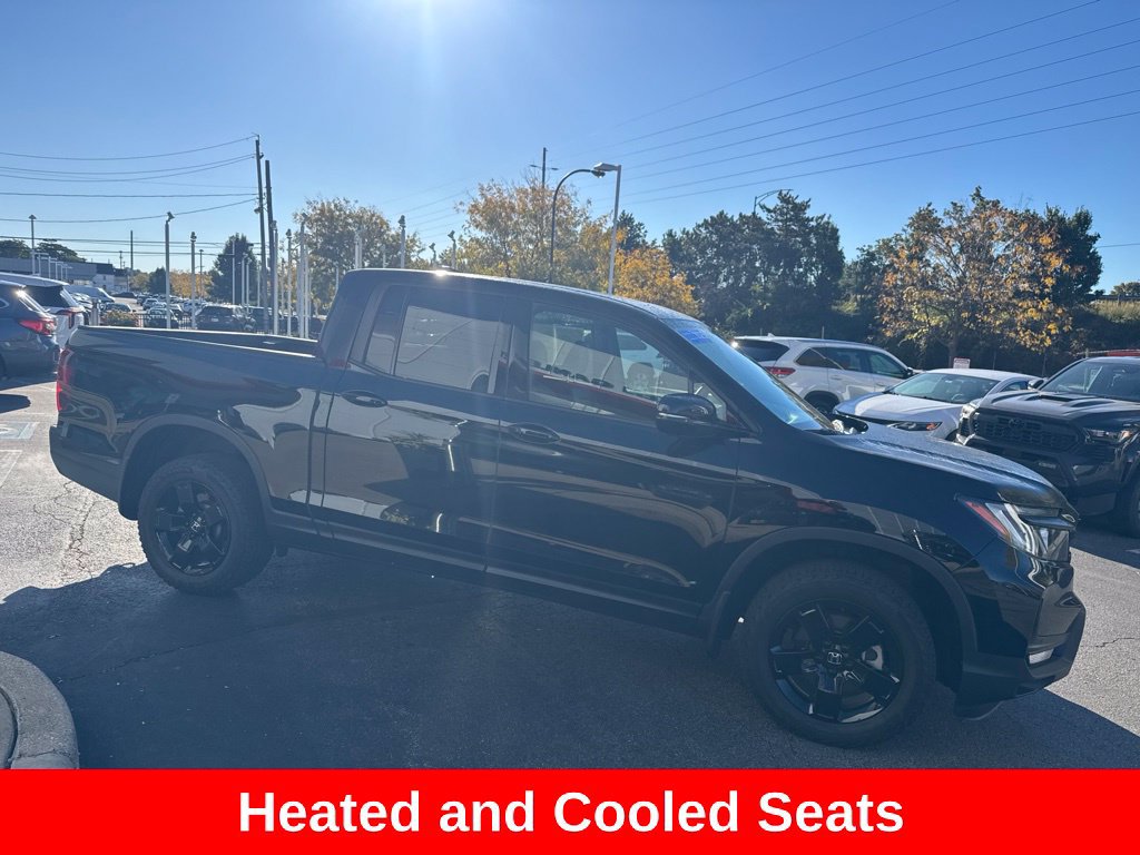 Used 2025 Honda Ridgeline Black Edition image 7