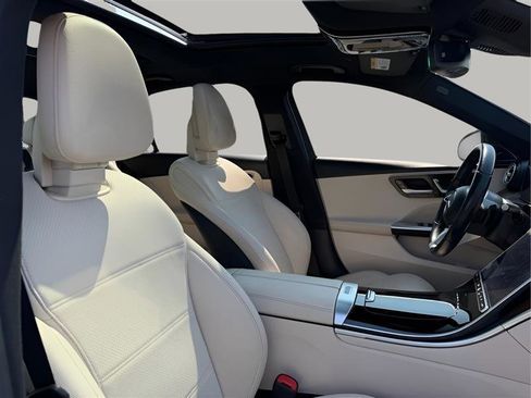 Used 2022 Mercedes-Benz C 300 Sedan w/ Exclusive Trim Package image 20