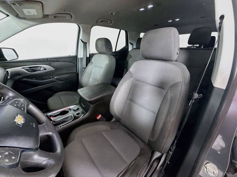 Used 2018 Chevrolet Traverse LS FWD image 6