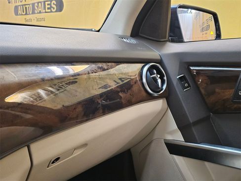 Used 2014 Mercedes-Benz GLK 350 4MATIC image 32