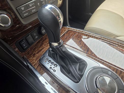 Used 2018 Nissan Armada SL w/ Premium Package RWD image 18