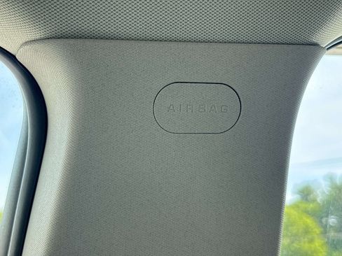 Used 2011 Chevrolet Equinox LS FWD image 26