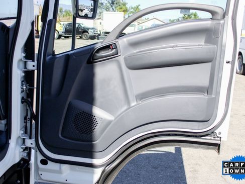 Used 2024 Isuzu NPR HD image 31