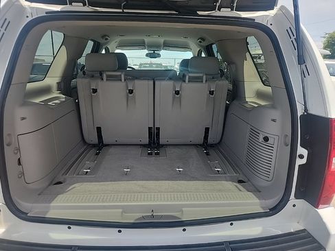 Used 2007 Chevrolet Tahoe LT RWD image 16