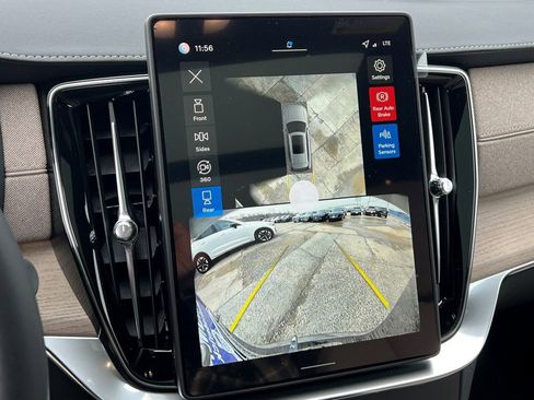 New 2026 Volvo XC90 B6 Plus w/ Protection Package Premier image 22