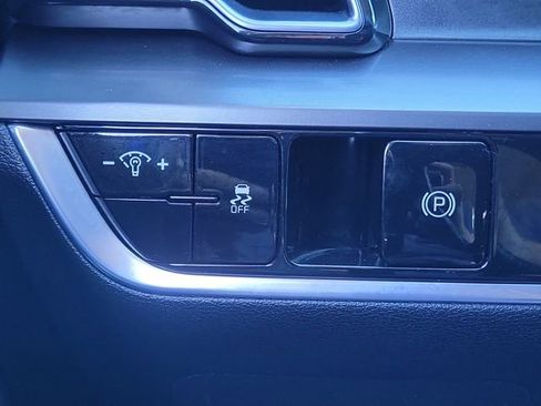 Used 2024 Kia Sportage EX image 18