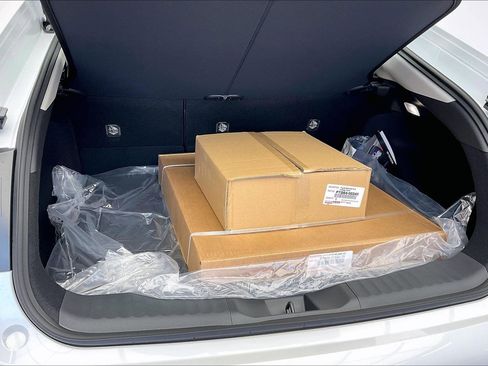 New 2026 Toyota Prius XSE image 11