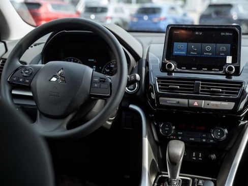 New 2026 Mitsubishi Eclipse Cross LE AWD/4WD image 15
