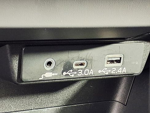 Certified 2025 Subaru Crosstrek 2.5i Sport w/ Crosstrek Mirror Package image 22