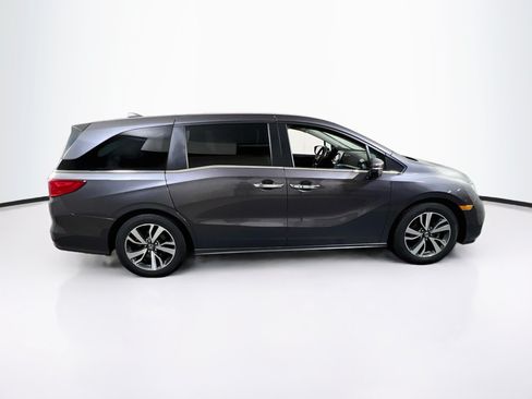 Used 2023 Honda Odyssey Touring image 4
