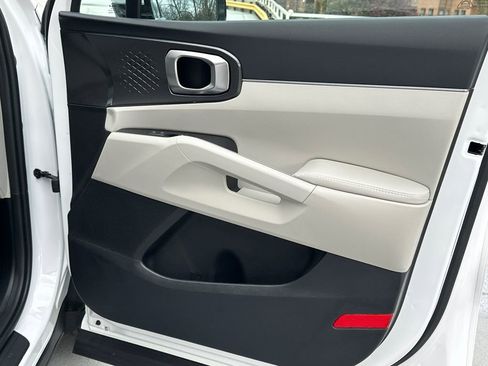 New 2026 Kia Sorento S w/ S Panoramic Sunroof Package image 14