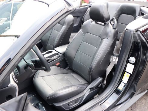 Used 2022 Ford Mustang GT Premium RWD image 11