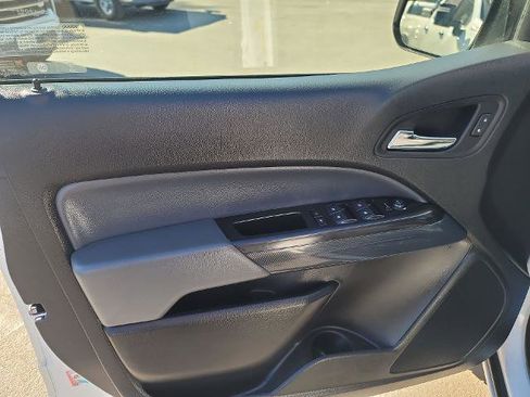 Used 2022 Chevrolet Colorado Z71 image 19