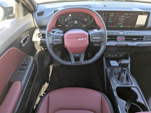 New 2025 Kia K4 GT-Line w/ GT-Line Premium Package image 18