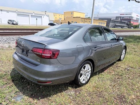 Used 2016 Volkswagen Jetta Sport FWD image 7