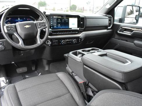 Certified 2025 Chevrolet Silverado 2500 LT w/ Convenience Package image 23