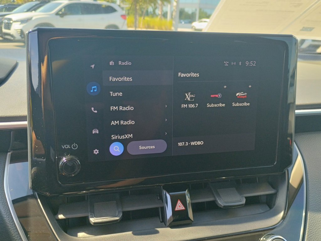 Used 2023 Toyota Corolla LE FWD image 28