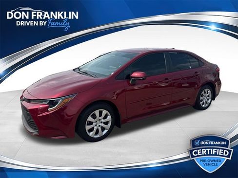 Used 2025 Toyota Corolla LE FWD image 1
