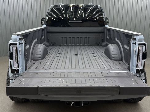 Used 2026 Ford F450 Platinum w/ FX4 Off-Road Package image 18