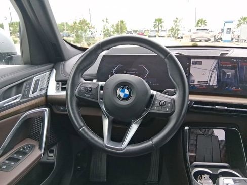 Used 2023 BMW X1 xDrive28i w/ Premium Package AWD/4WD image 9