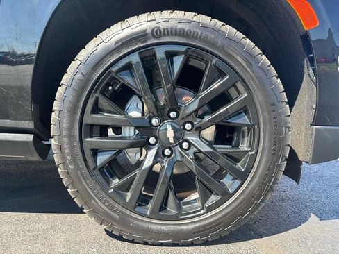 Used 2024 Chevrolet Tahoe Premier w/ Premium Package image 39