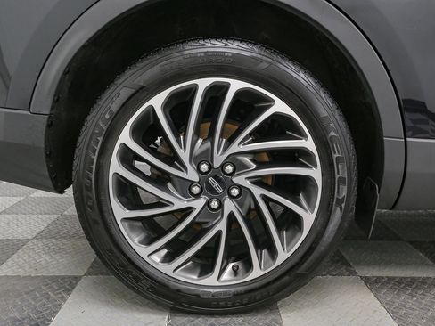 Used 2020 Lincoln Nautilus Reserve w/ Equipment Group 201A image 18