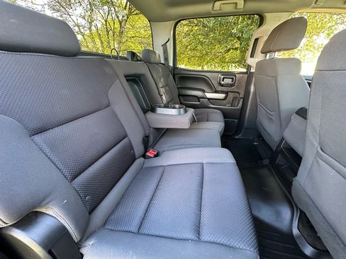 Used 2018 Chevrolet Silverado 1500 LT w/ All Star Edition image 39