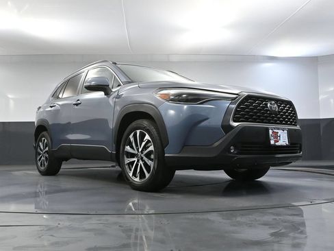 Used 2024 Toyota Corolla Cross XLE w/ Convenience Package AWD/4WD image 54